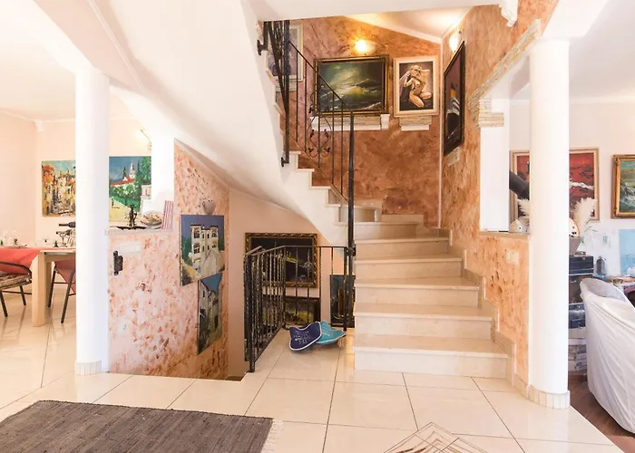 Villa Emily